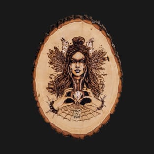 Skadi - nordic goddess pyrography print, wood texture T-Shirt