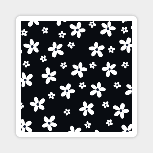 Summer Boho Black White Daisy Flowers Magnet