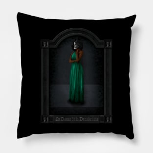 Las Damas Fatales - Lady of Decay Pillow