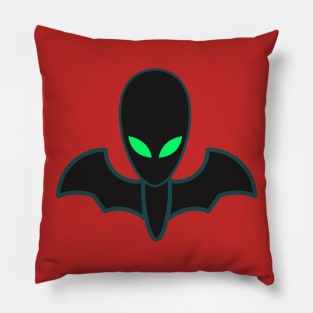 Alien Bat Halloween T shirt Pillow