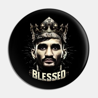 Max Holloway Pin