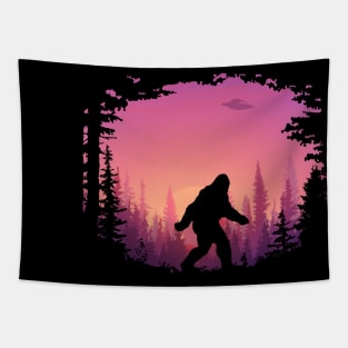 Bigfoot UFO (sunset background) Tapestry