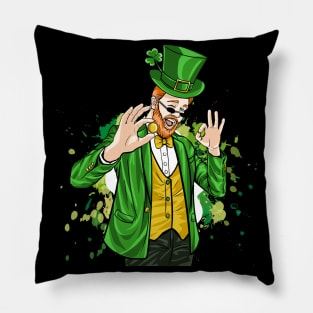 st patrick's day gold coin ok Pillow