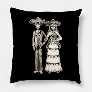 Sugar skull couple love wedding day of the dead. Pillow