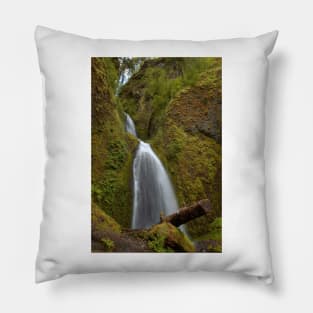 Wahkeena Falls - 1 © Pillow