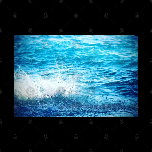 Blue Ocean Sea Waves by Designdaily