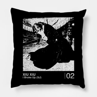 Xiu Xiu / Minimalist Graphic Artwork Fan Design Pillow