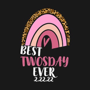 Happy Twosday 2022 Pink Leopard Twos Day 2/22/22 T-Shirt