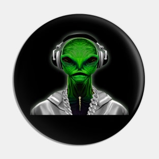 Hip hop Alien - Humanized Pin