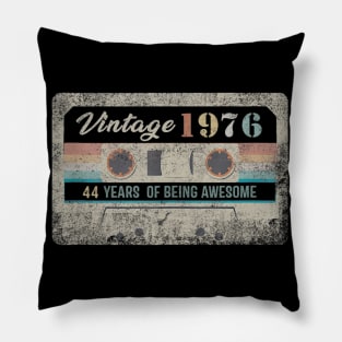 Vintage 1976 Made In 1976 44 Years Old 44th Birthday Gift Pillow