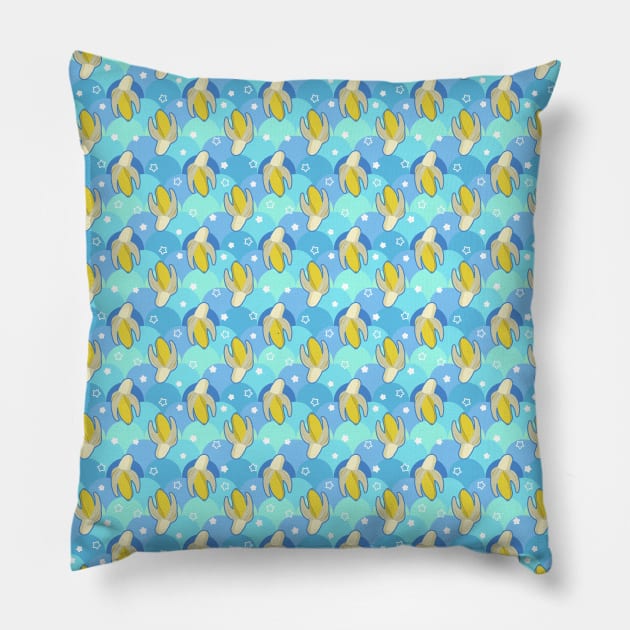 Banana Stars Scalloped Pattern Pillow by saradaboru