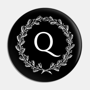 Beautiful Letter Q Alphabet Initial Monogram Wreath Pin