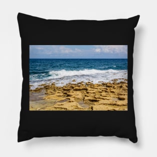 Mediterranean sea water with stone beach Pillow