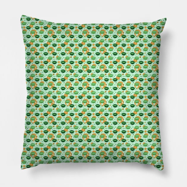 Lucky Green Owl Pattern Pillow by saradaboru