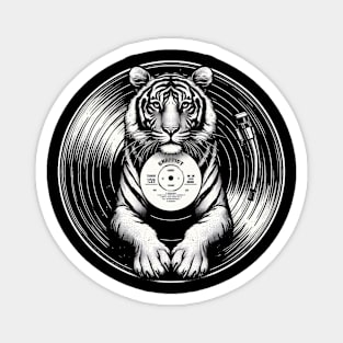 Tiger on vinyl plate Magnet