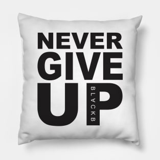 Mo Salah Never Give Up Black Pillow