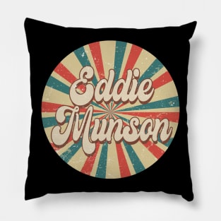 Circle Design Munson Proud Name Birthday 70s 80s 90s Styles Pillow