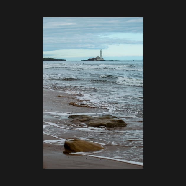 St marys lighthouse whitley bay from the beach by tynesidephotos