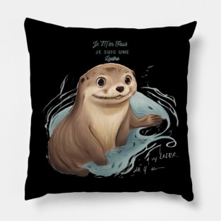 Je M'en  Je Suis Une Loutre Pillow