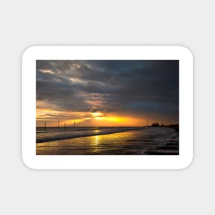 Daybreak on the beach Magnet