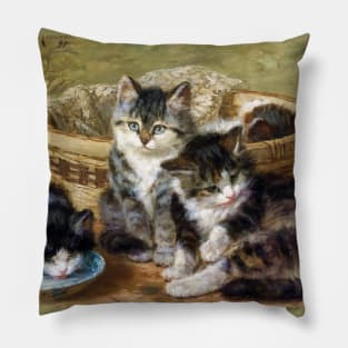 Four kittens Pillow