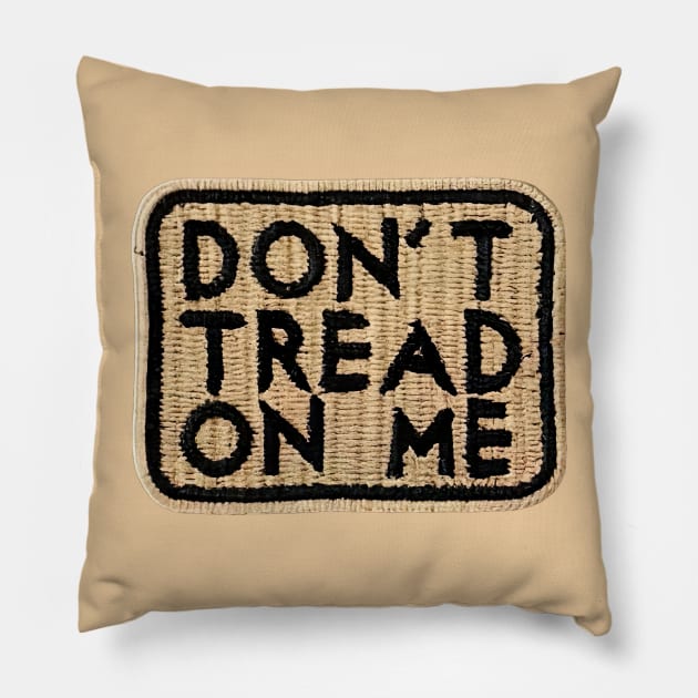 Don't tread on me Pillow by Sobalvarro