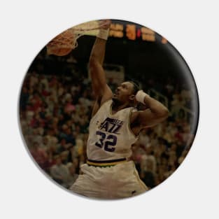 Dunk Karl Malone Vintage Pin