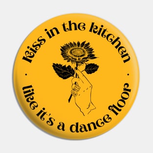 Kiss in the kitchen Pin