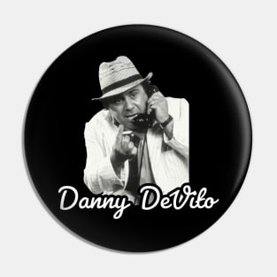 Danny DeVito / 1944 Pin