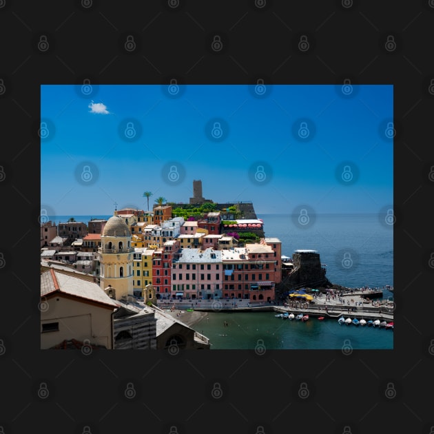 View on the cliff town of Vernazza, one of the colorful Cinque Terre on the Italian west coast by Dolfilms