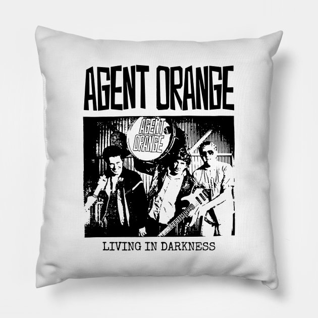 Agent orange - Fanmade Pillow by fuzzdevil