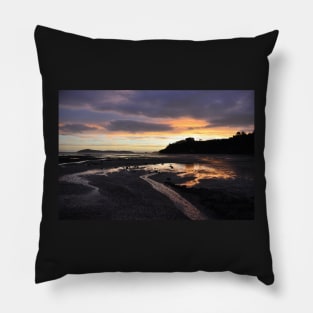 Coucher de soleil sur une plage de Nouvelle Zélande Pillow
