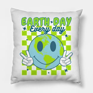 Earth Day Everyday Smile Face Happy Planet Anniversary C T-Shirt Pillow