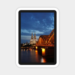 Cologne Cathedral, Dom, Hohenzollern Bridge, dusk, Cologne, Germany Magnet