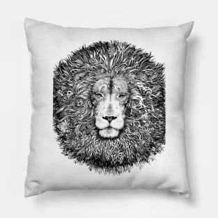 Majestic lion - black and white Pillow