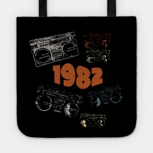 1982 on retro music Tote