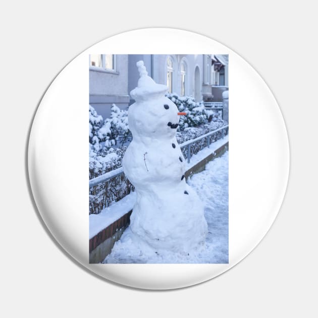 Snowman Pin by Kruegerfoto