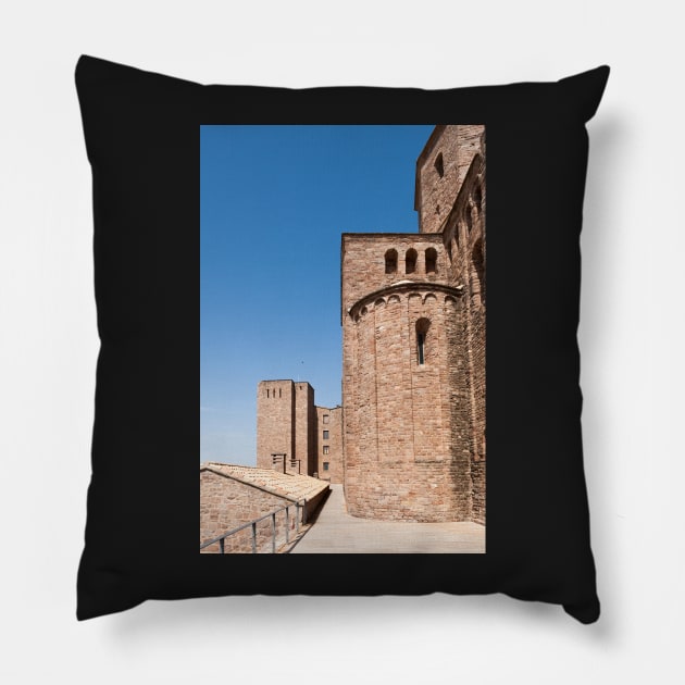 Castle Pillow by ansaharju