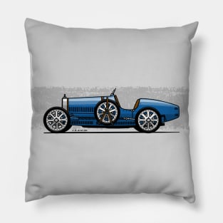 The beautifull classic racing car Pillow