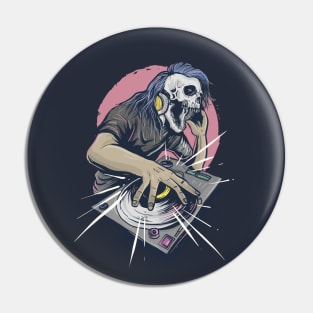 Disc Jockey Skull Pin