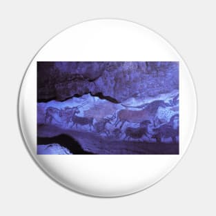 Lascaux cave paintings (E448/0114) Pin