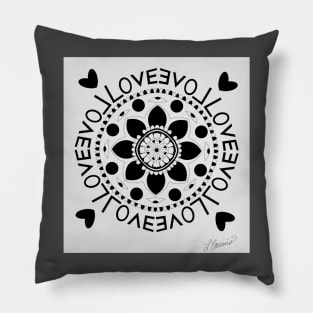 Love circle Pillow