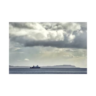 The ferry 'Argylle' making its way over the Firth of Clyde to the Isle of Bute, Scotland T-Shirt