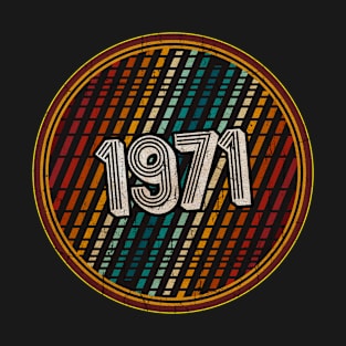 1971 - Circle Vintage Colorful T-Shirt