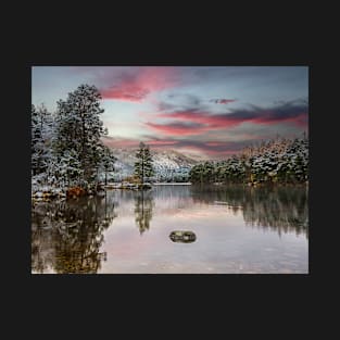 Loch an Eilein Winter Sunset T-Shirt