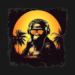 Cool summer monkey ape dj design T-Shirt