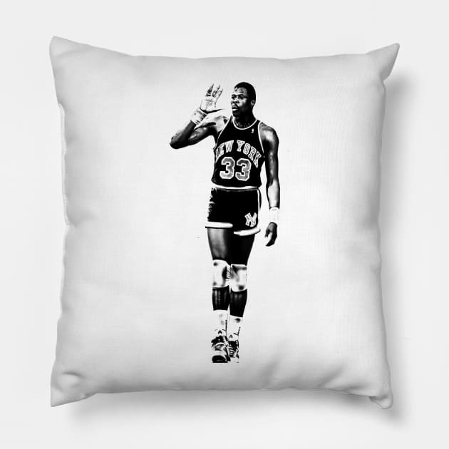 Patrick Ewing Pillow by Zluenhurf