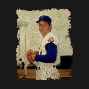 Tom Seaver in New York Mets T-Shirt