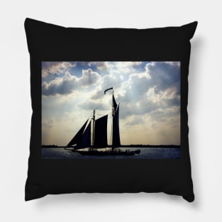 Schooner, New York Pillow