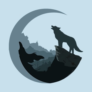 Silhouette of wild wolf in nature at night T-Shirt